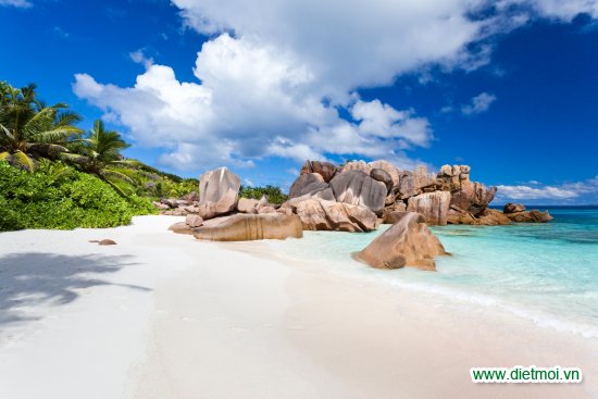 10 bãi biển tự nhiên đẹp nhất thế giới