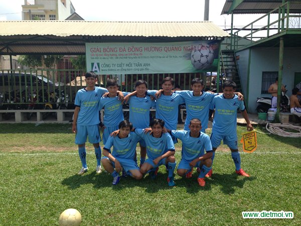 Đội bóng Sông Trà FC