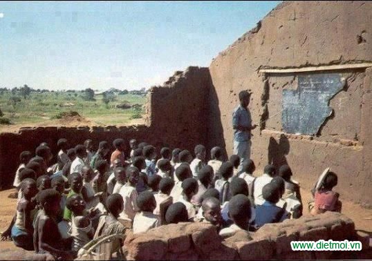 Lớp học nghèo ở vùng quê